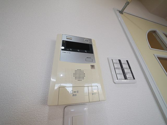 東亜シティプラザのセキュリティ|インターホン付きで安心。