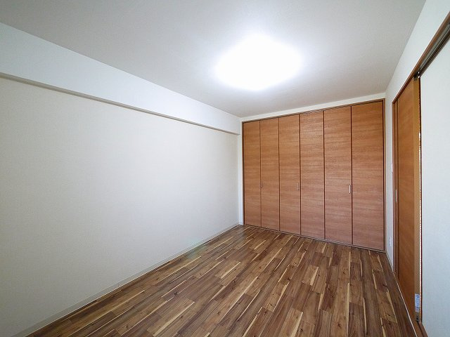 東亜シティプラザの洋室|きれいな洋室です