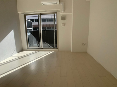 【洋室】 | アルティザ淡路駅東