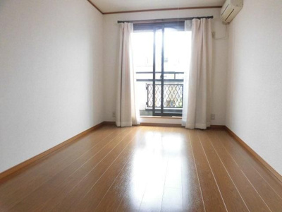 【寝室】 | コウシンソウ