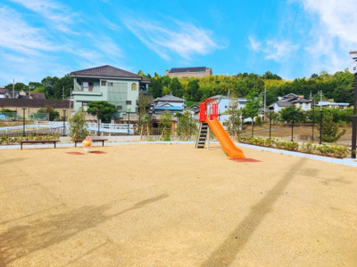 【周辺】 | Center MARKS 和泉中央　 | 分譲地内には公園があります。他にも周辺にはたくさんの公園があります。