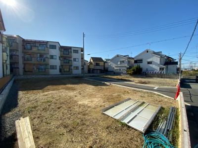 【外観】 | Prime MARKS香ヶ丘　 | 前面道路含む現地写真です