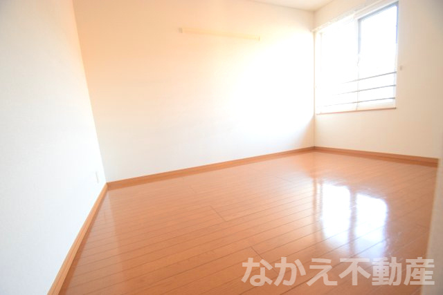 【寝室】 | 落ち着いて過ごせるお部屋なので、寝室にいかがでしょうか