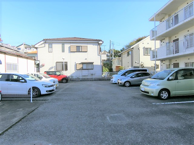パークハイツ田園の駐車場