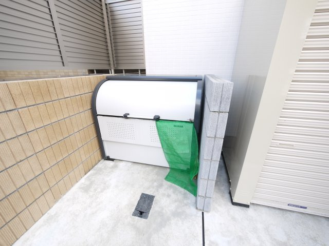 ウイリアムⅤのその他共用部分|敷地内ごみ置き場があります
