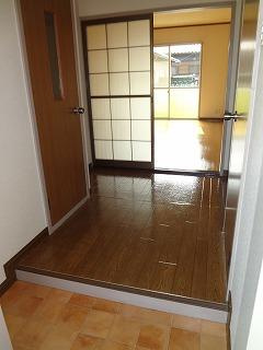 レストハウスの玄関