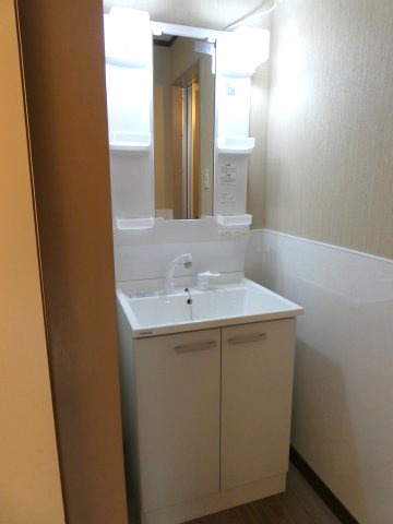 レストハウスの独立洗面台|シャンプードレッサー