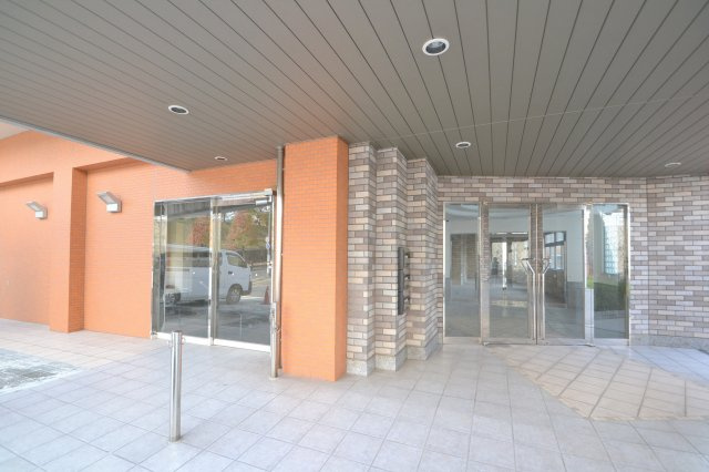 【エントランス】 | パークヒルズ高陽アネックス