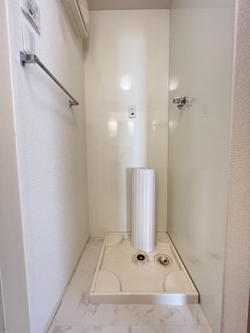カーミー・芳川Aの洗面所