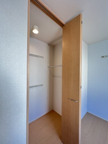 カーミー・芳川Aの収納|ワンステップクローゼット