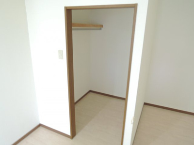 【収納】 | フォレスト山崎 | 写真は同マンション別部屋