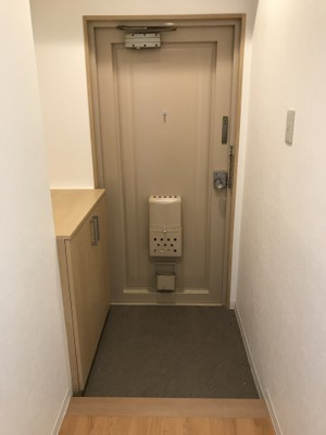 【玄関】 | メゾンオウジガオカ