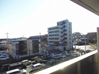 【展望】 | バルコニーからの眺望です♪周りに視界を遮る建物がないので景色がよく見渡せます！
