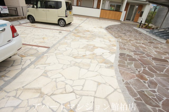 シリウス柏の駐車場