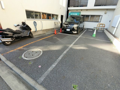 【駐車場】 | パーソナルハイツ東白楽 | 平置き駐車場