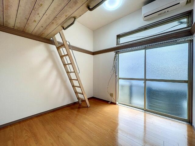T’sフラット柴又の居間・リビング