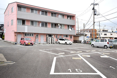 【駐車場】 | メゾンエルヴェ | メゾンエルヴェ 2LDK