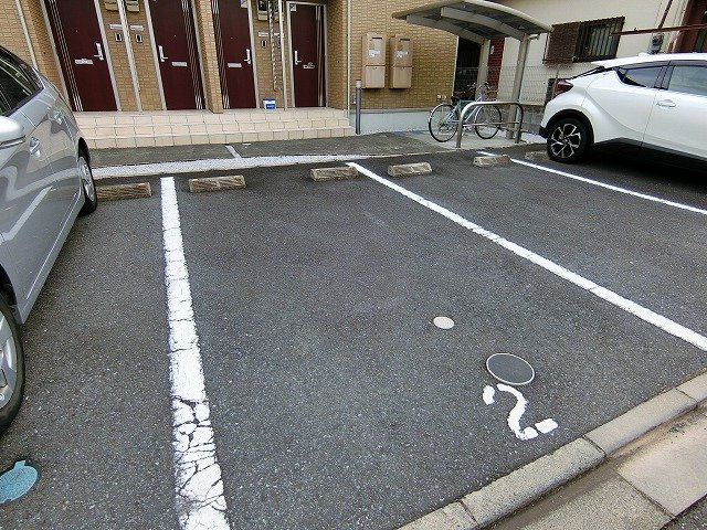 グランエールの駐車場