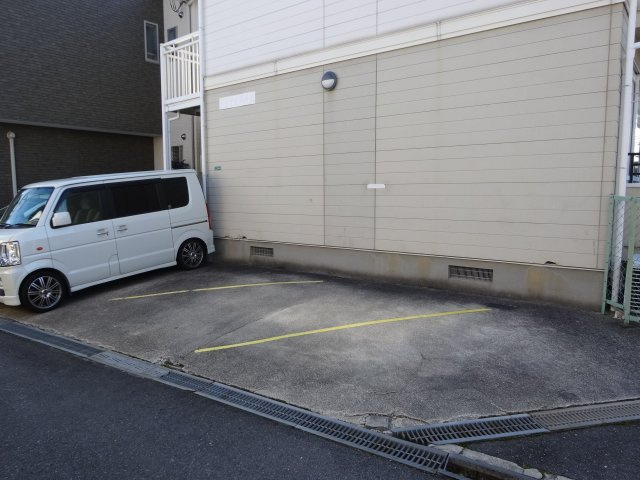 アミティハイムの駐車場
