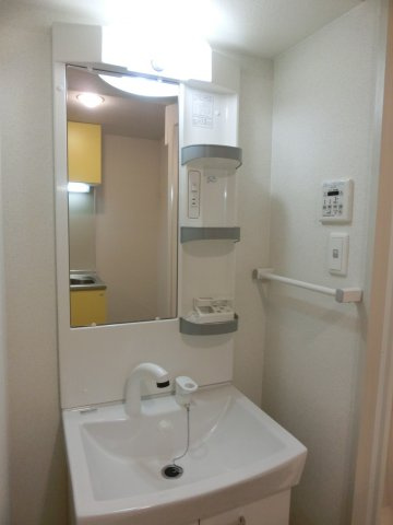 シャトー桜川の独立洗面台