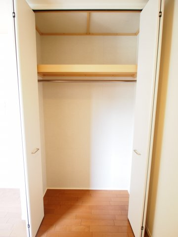 【収納】 | クアルト初台(ＣＵＡＲＴＯ初台) | 天井高まであるクローゼット完備！収納力があります