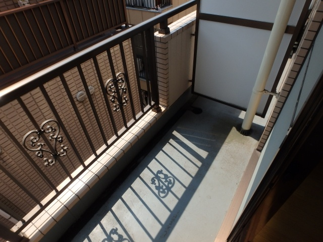 リバーヒルズ日吉のバルコニー|【参考】307号室の室内写真