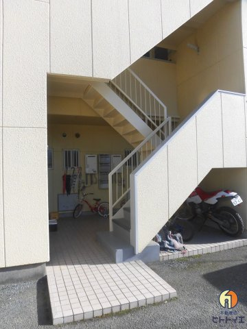 池田ハイツ2のエントランス|清潔なエントランスです