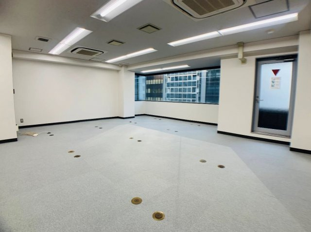 アクシーズ７号館ビルの内装