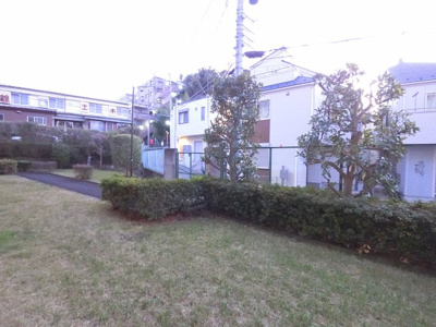 【展望】 | 保土ヶ谷スカイマンション | 物件からの眺望です。
緑が多く落ち着きます。