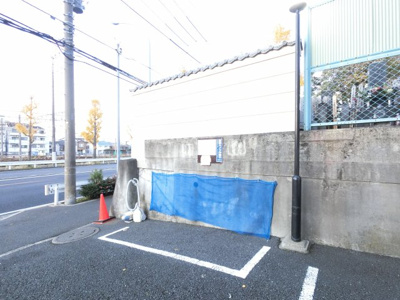 【その他共用部分】 | 保土ヶ谷スカイマンション | ゴミ置き場です。
敷地内にあるのでゴミ出しが楽ちんです。