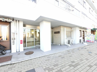 【エントランス】 | エントランスです。
日勤管理なので室内きれいです。