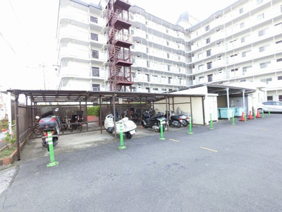 【その他共用部分】 | ユニハイム金沢文庫 | バイク置場