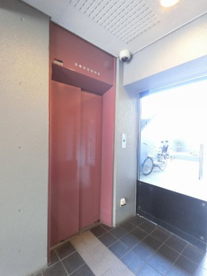 【その他共用部分】 | ベルヴィル杉田Ⅱ | お買い物やベビーカーの出し入れに便利なエレベーター付き。
