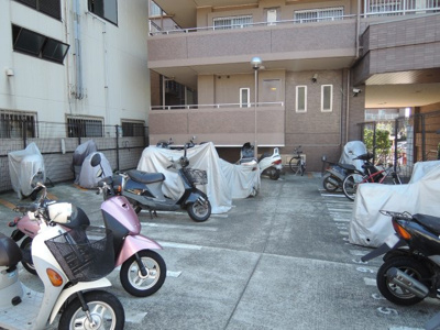 【その他共用部分】 | ルイシャトレ鶴ケ峰 | バイク置場