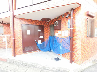 【その他共用部分】 | ライオンズマンション鶴ヶ峰第8 | ゴミ置き場です。
敷地内にあるのでゴミ出しが楽ちんです。