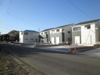 【前面道路含む現地写真】 | 前面道路含む現地写真です