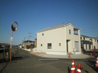【前面道路含む現地写真】 | 前面道路含む現地写真です