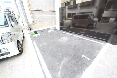 【駐車場】 | ラ・メゾンヴェール上町