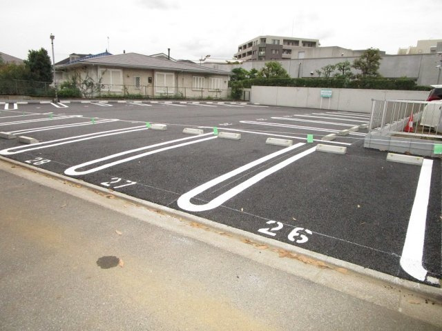 【駐車場】