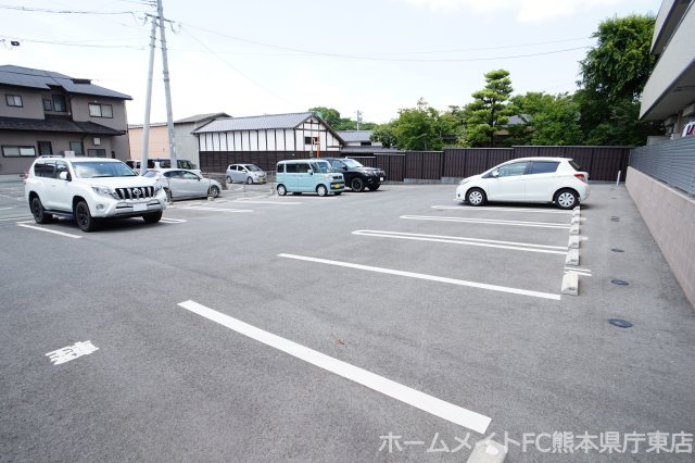 ピアの駐車場