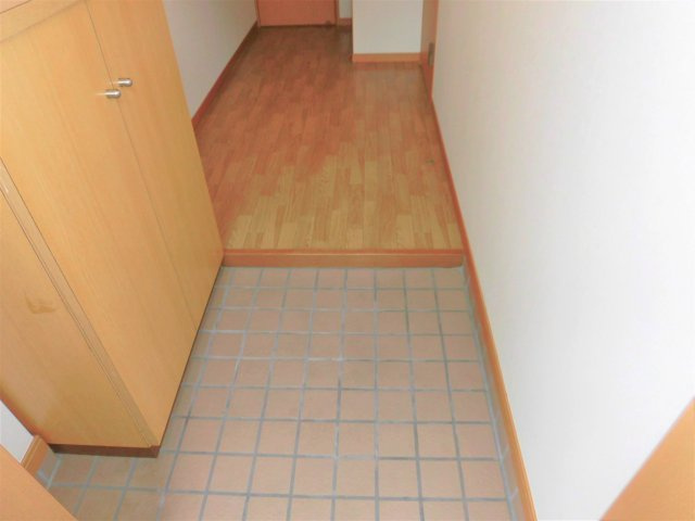 ミクラーシュGの玄関