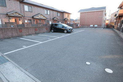 【駐車場】 | プレリビイエール