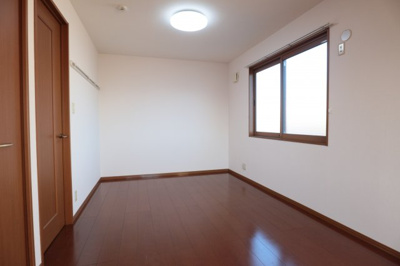 【洋室】 | プレリビイエール