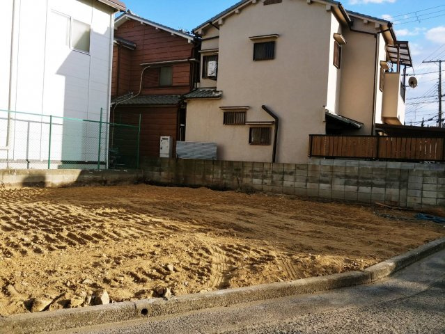 Freerife下坂部Ⅱ 2号地の前面道路含む現地写真