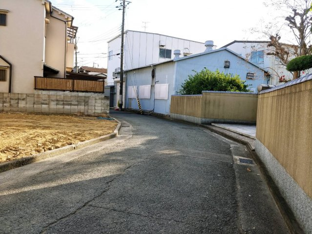 Freerife下坂部Ⅱ 2号地の前面道路含む現地写真