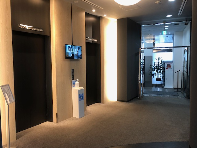 初台センタービルのロビー