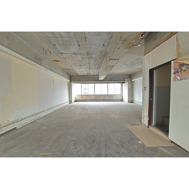 高橋ビル（島栄町）の内装