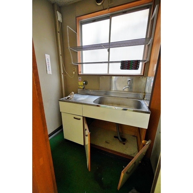和田ビルのキッチン|流し台