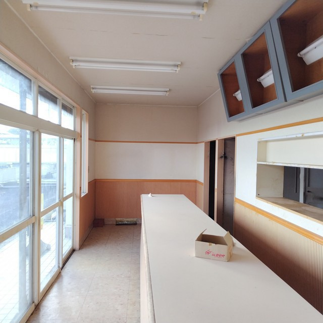 揖斐郡池田町八幡の店舗一部の内装