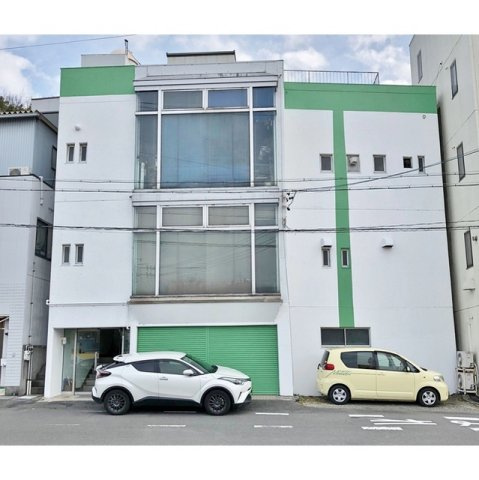 岐阜市金園町８丁目の店舗一部の外観